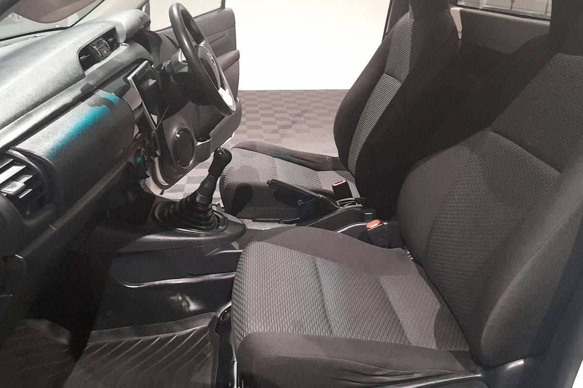 2017 Toyota Hilux Workmate GUN122R Rear Wheel Drive