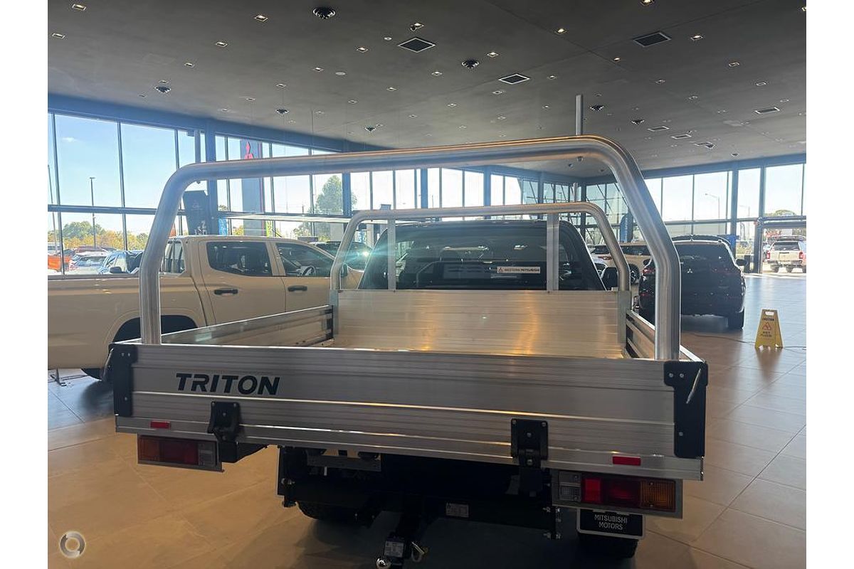 2024 Mitsubishi Triton GLX MR 4X4