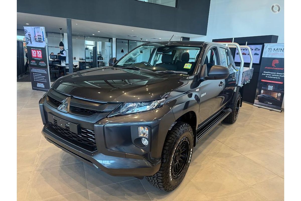 2024 Mitsubishi Triton GLX MR 4X4