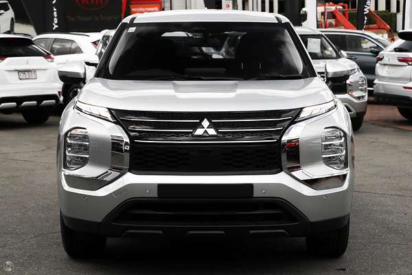 2024 Mitsubishi Outlander ES ZM