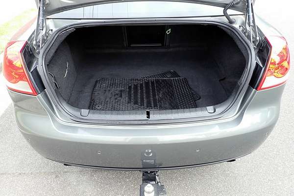 2012 Holden Commodore Omega VE II MY12