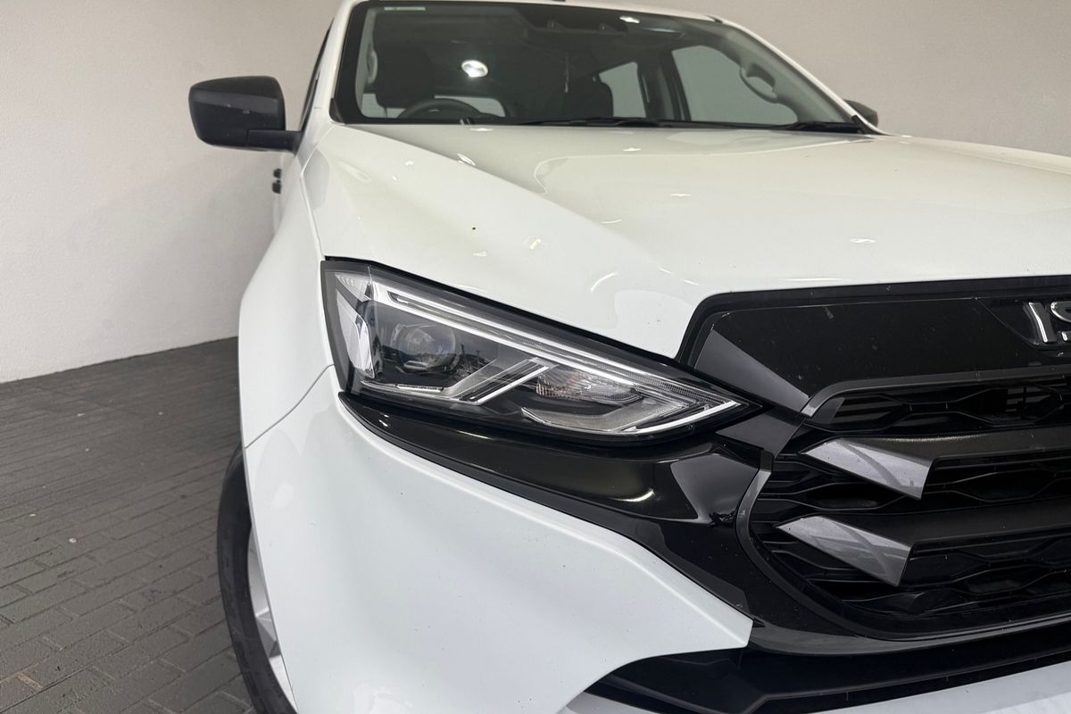 2023 Isuzu MU-X LS-M