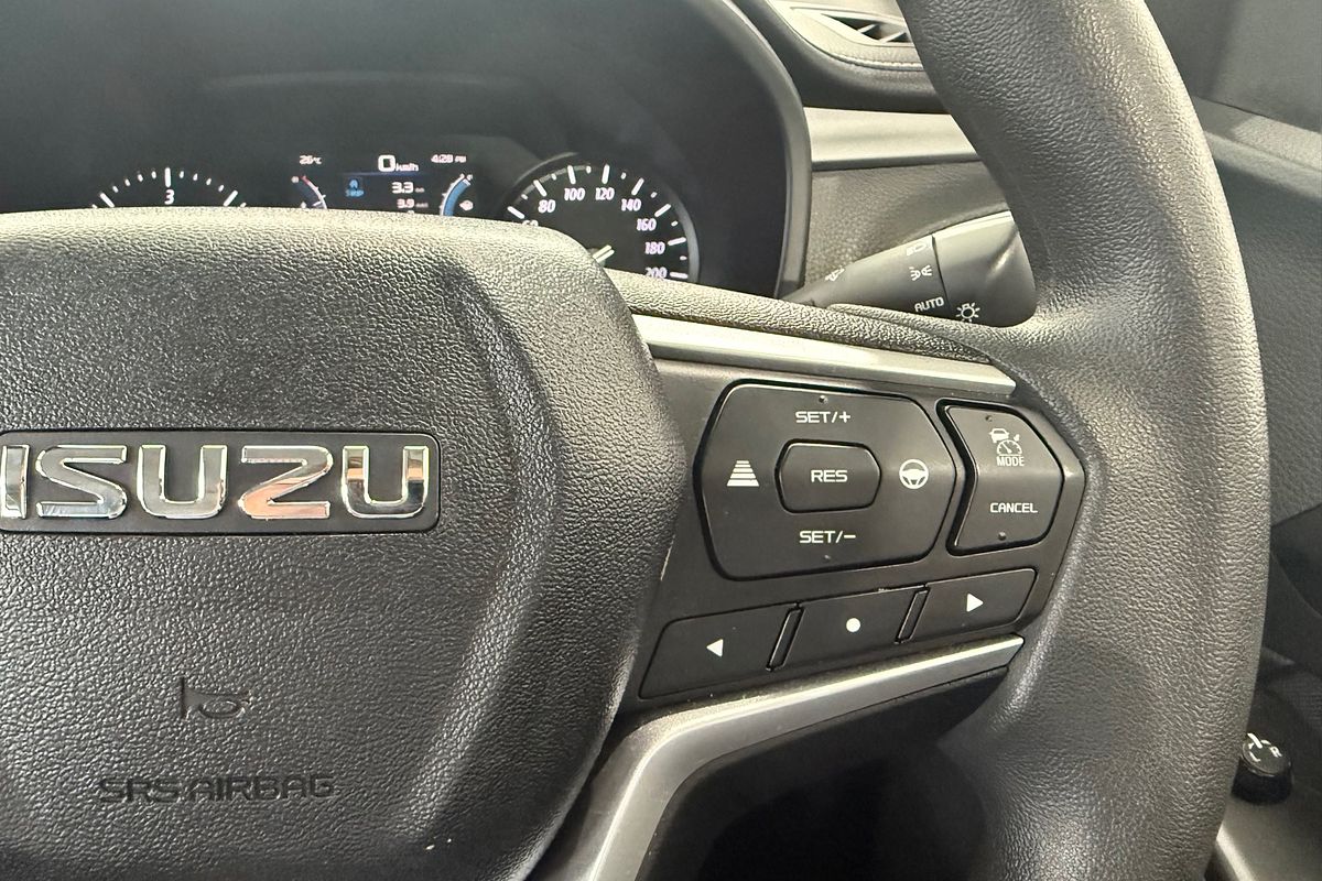2023 Isuzu MU-X LS-M