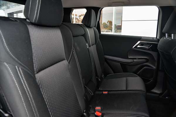 2024 Mitsubishi Outlander ES ZM