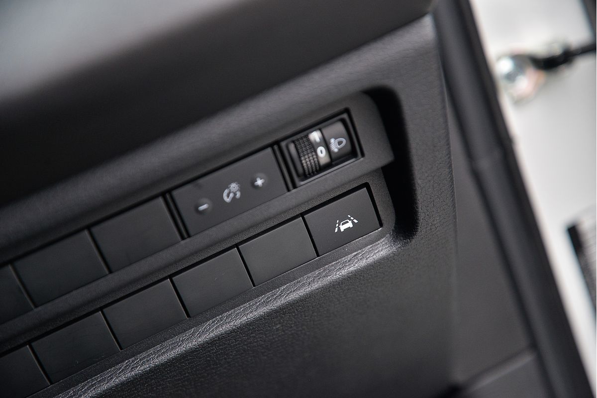 2024 Mitsubishi Outlander ES ZM