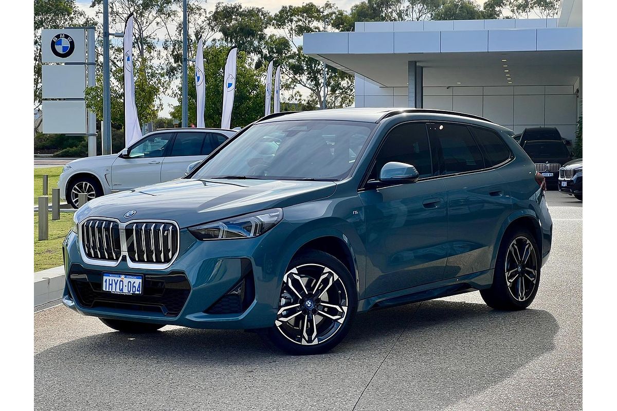 2023 BMW iX1 xDrive30 M Sport U11