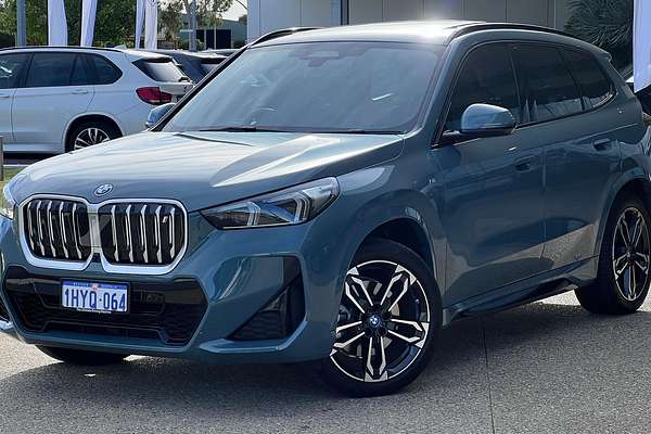 2023 BMW iX1 xDrive30 M Sport U11