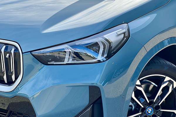 2023 BMW iX1 xDrive30 M Sport U11