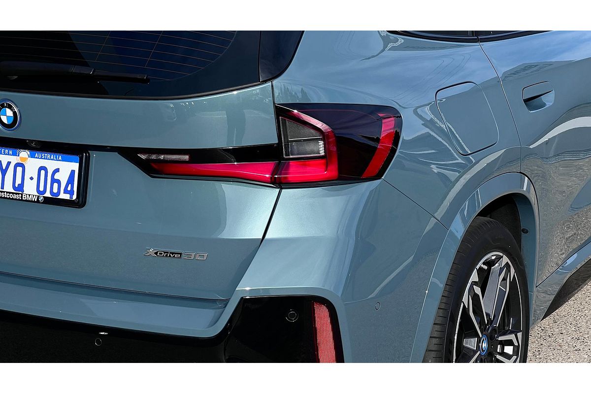 2023 BMW iX1 xDrive30 M Sport U11