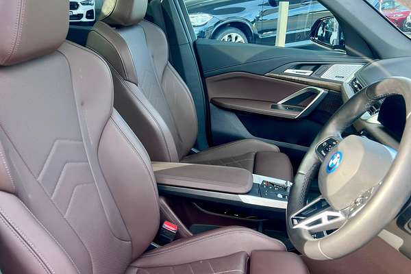 2023 BMW iX1 xDrive30 M Sport U11