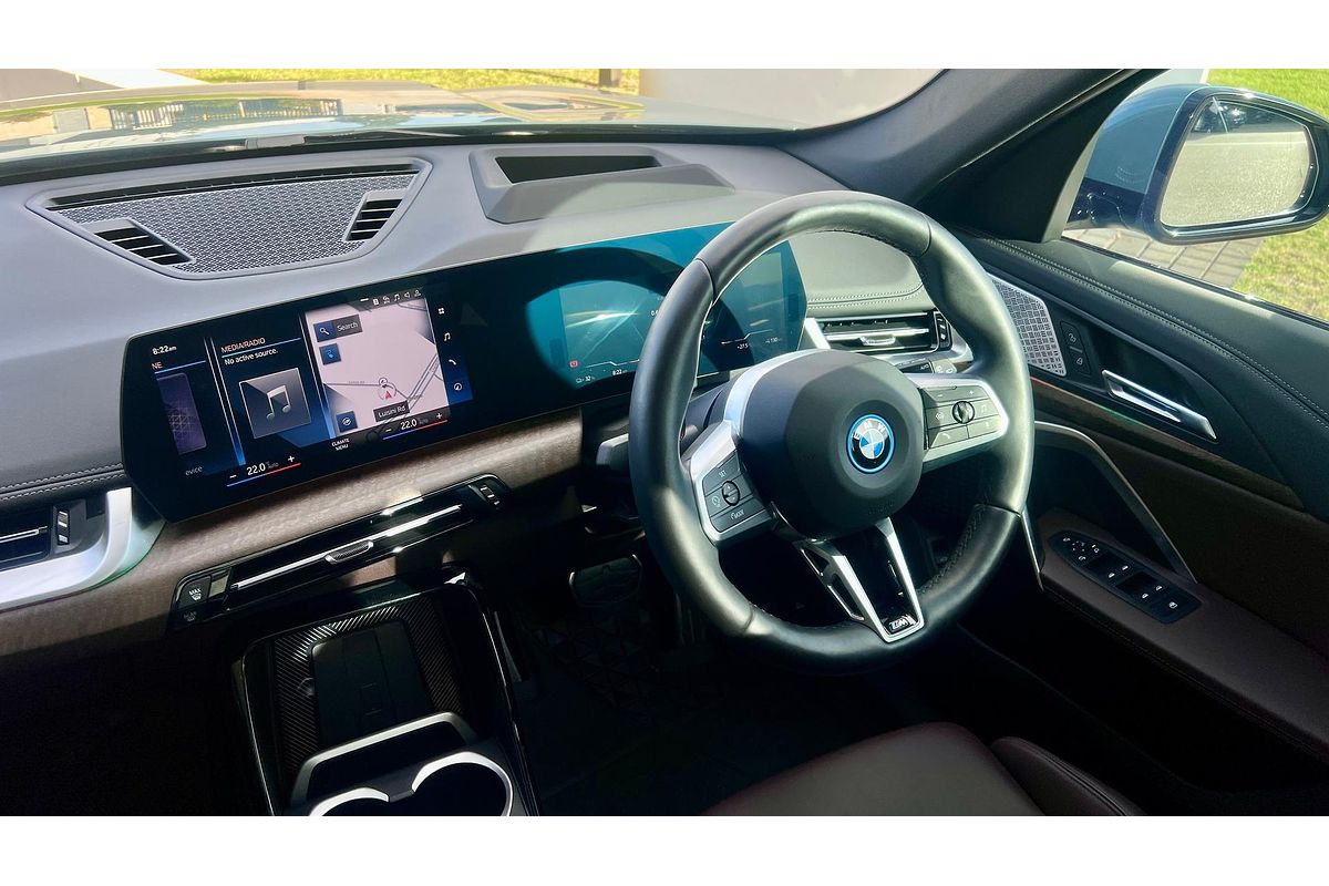 2023 BMW iX1 xDrive30 M Sport U11