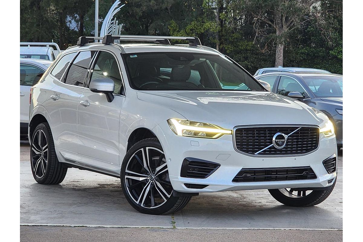 2018 Volvo XC60 T8 R-Design