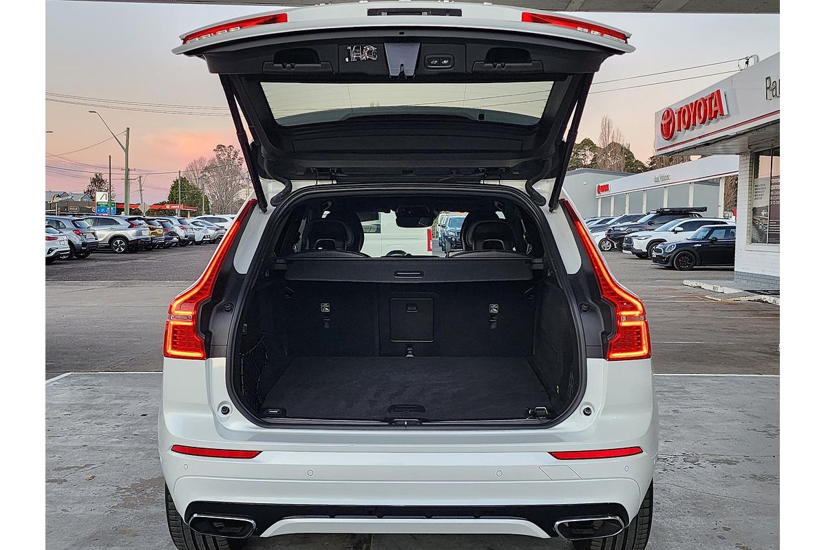 2018 Volvo XC60 T8 R-Design