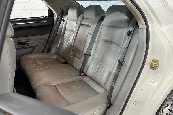 2006 Chrysler 300 C 3L Turbo Diesel Sedan