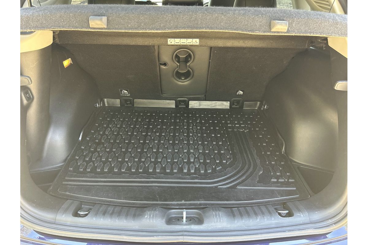 2023 Jeep Compass Limited M6