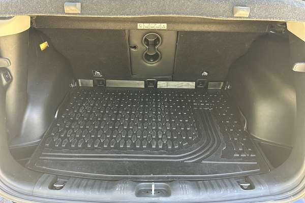 2023 Jeep Compass Limited M6