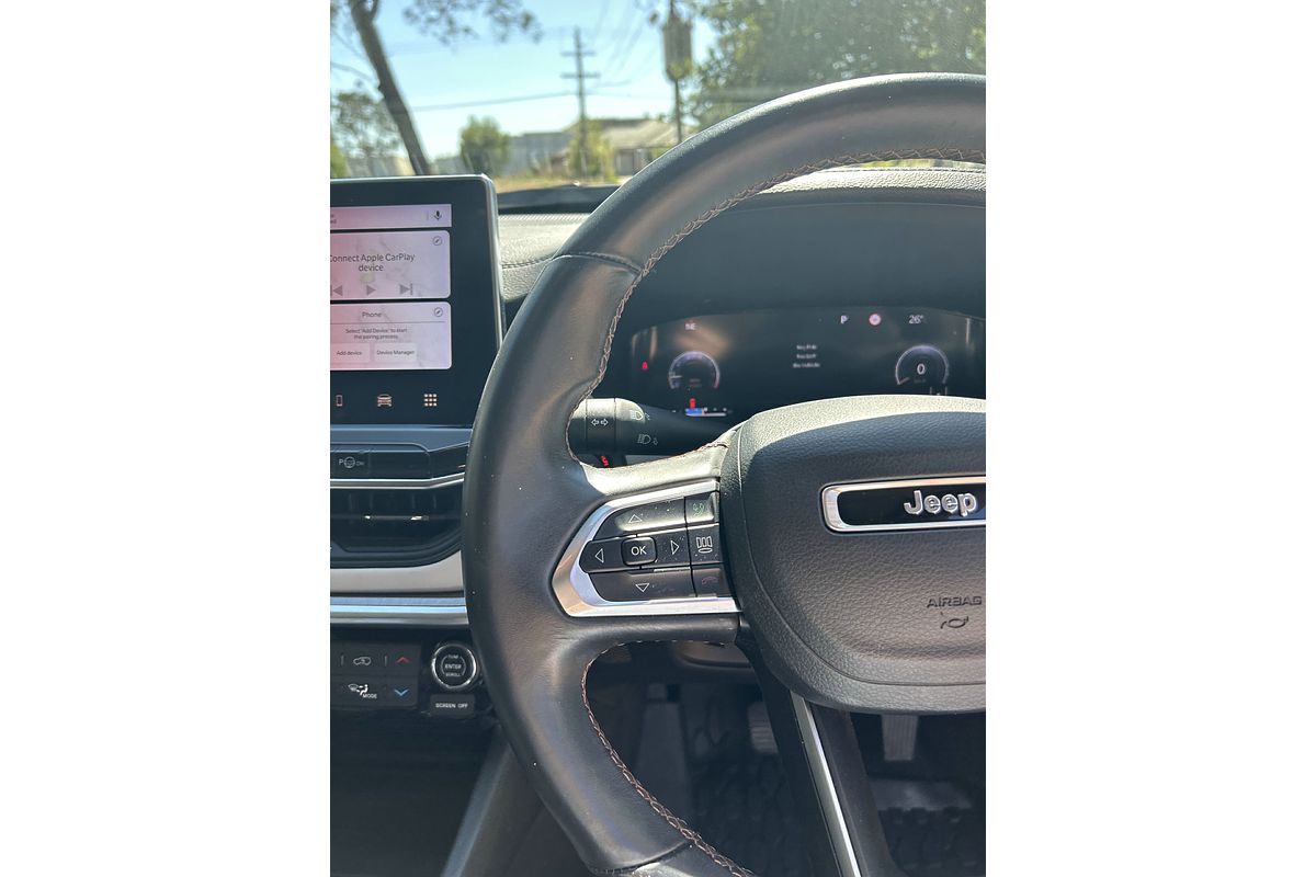 2023 Jeep Compass Limited M6