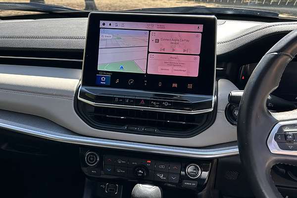 2023 Jeep Compass Limited M6