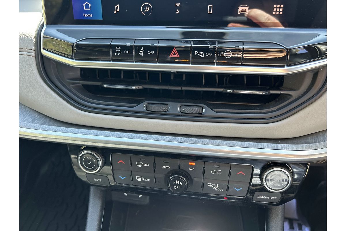 2023 Jeep Compass Limited M6