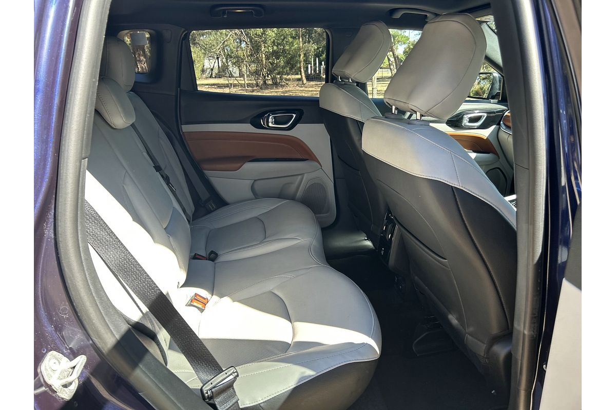 2023 Jeep Compass Limited M6