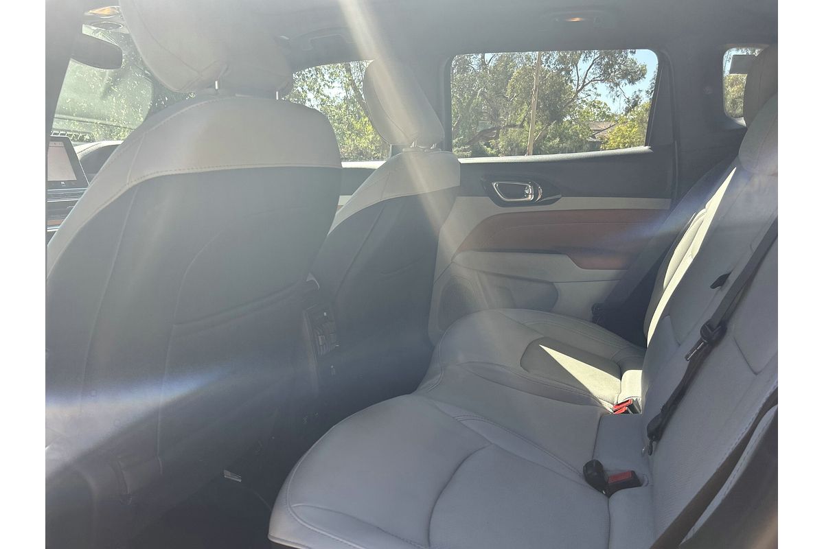 2023 Jeep Compass Limited M6