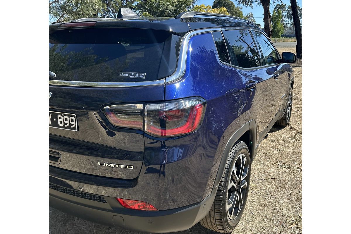 2023 Jeep Compass Limited M6