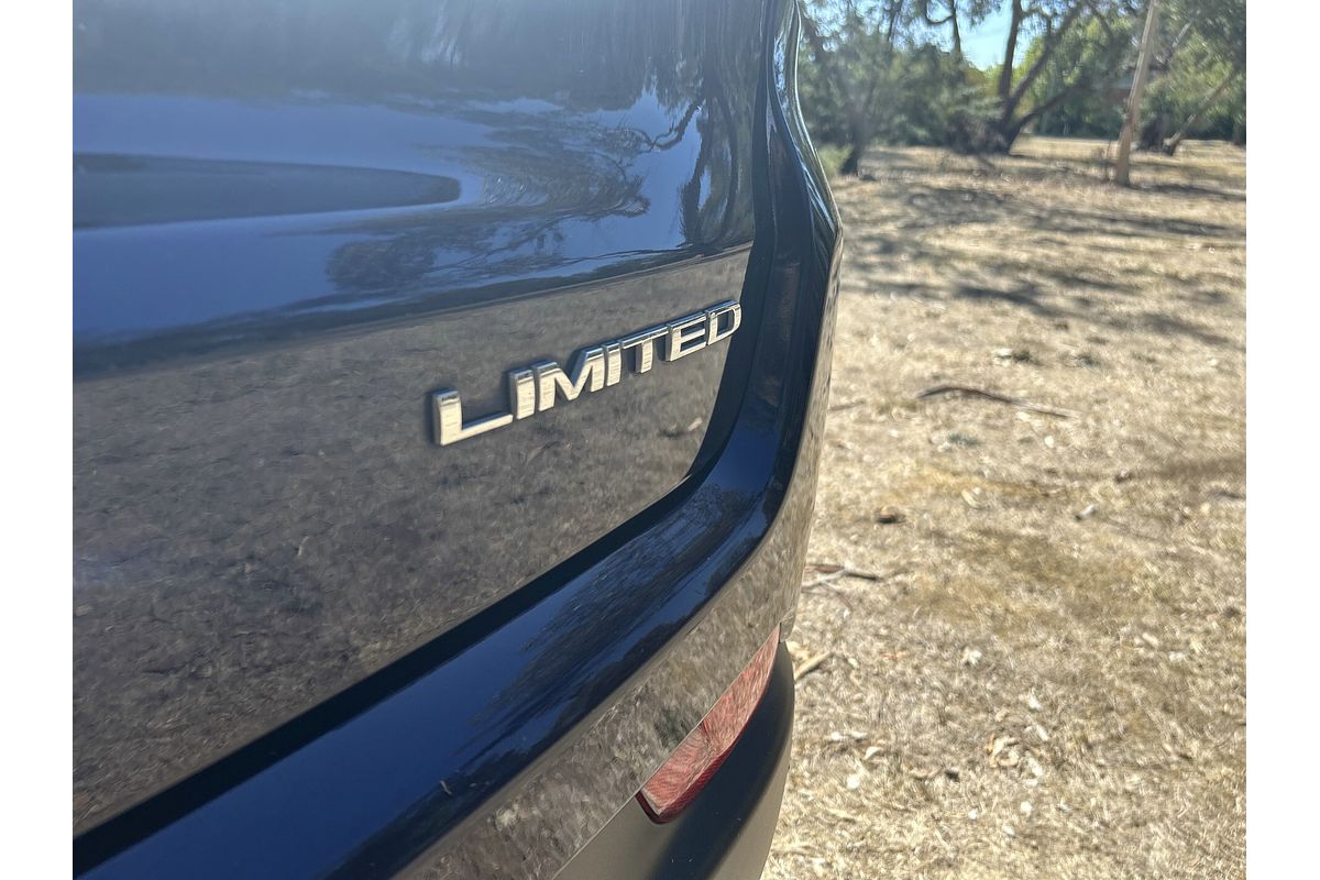 2023 Jeep Compass Limited M6