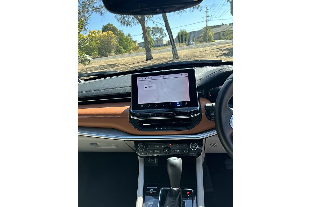 2023 Jeep Compass Limited M6