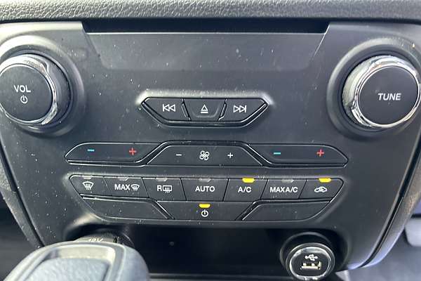 2021 Ford Everest Ambiente UA II