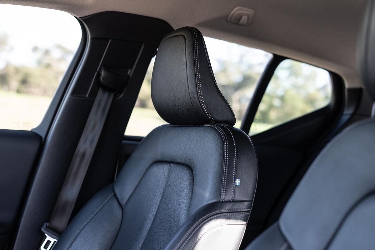 2019 Volvo XC40 T4 Momentum