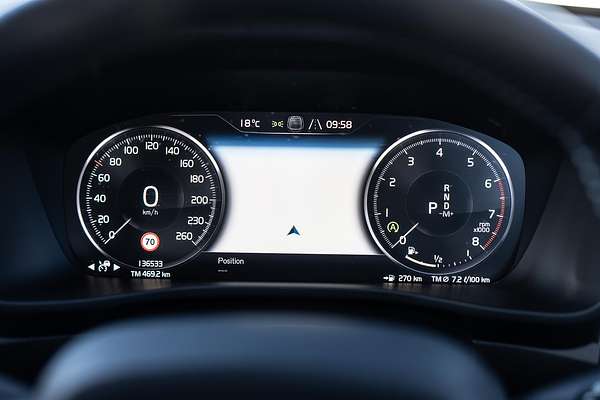 2019 Volvo XC40 T4 Momentum