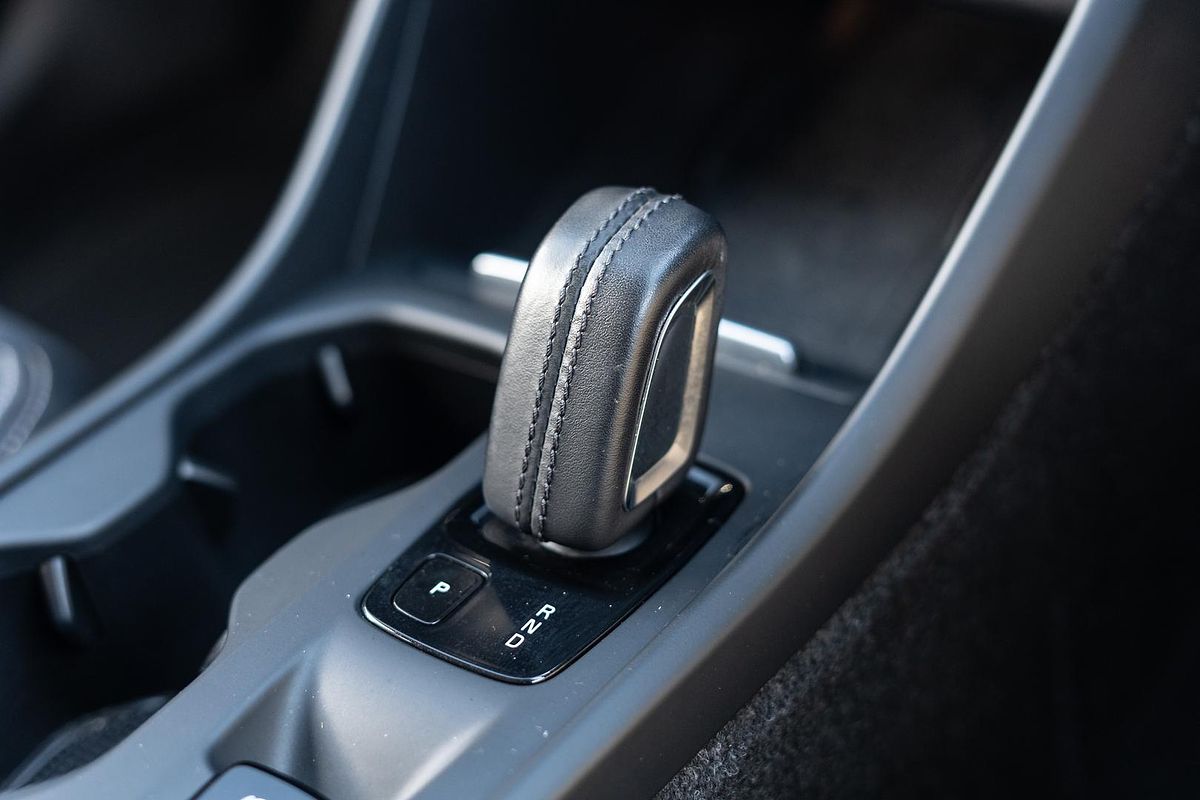 2019 Volvo XC40 T4 Momentum