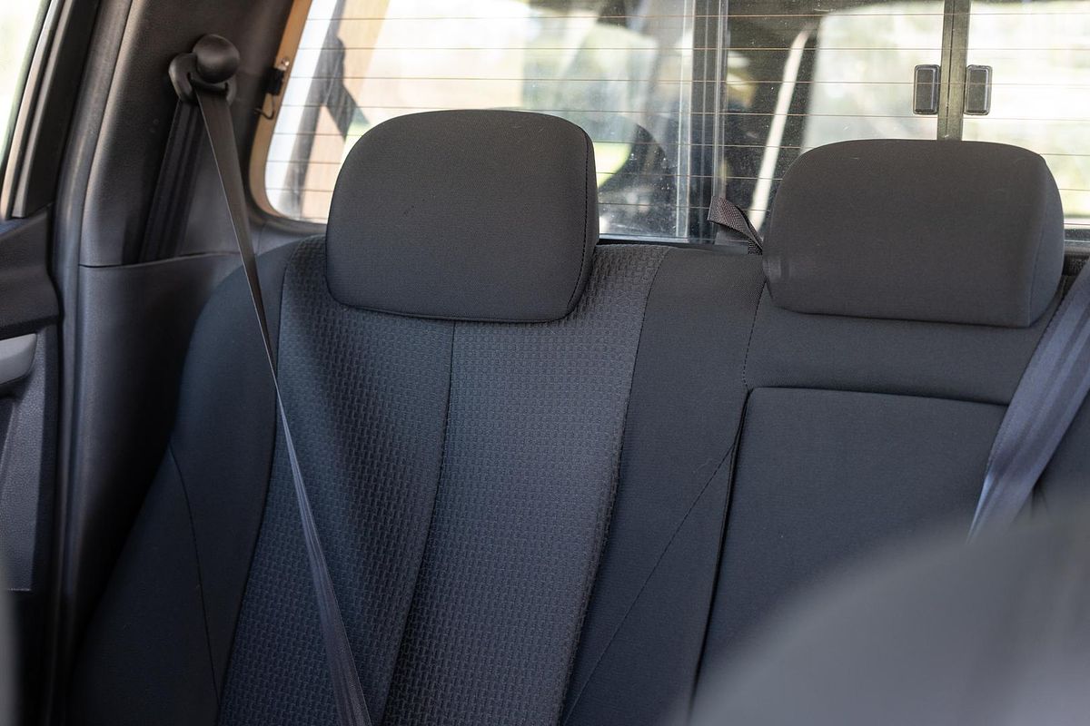 2013 Isuzu D-MAX LS High Ride Rear Wheel Drive