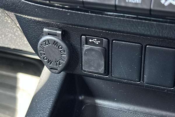 2021 Toyota Hilux SR5 GUN126R 4X4