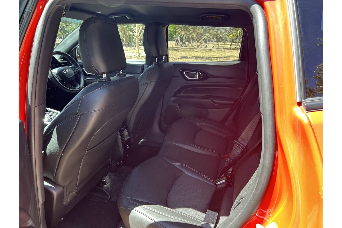 2023 Jeep Compass Night Eagle M6