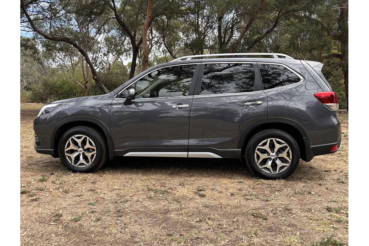2023 Subaru Forester Hybrid L S5
