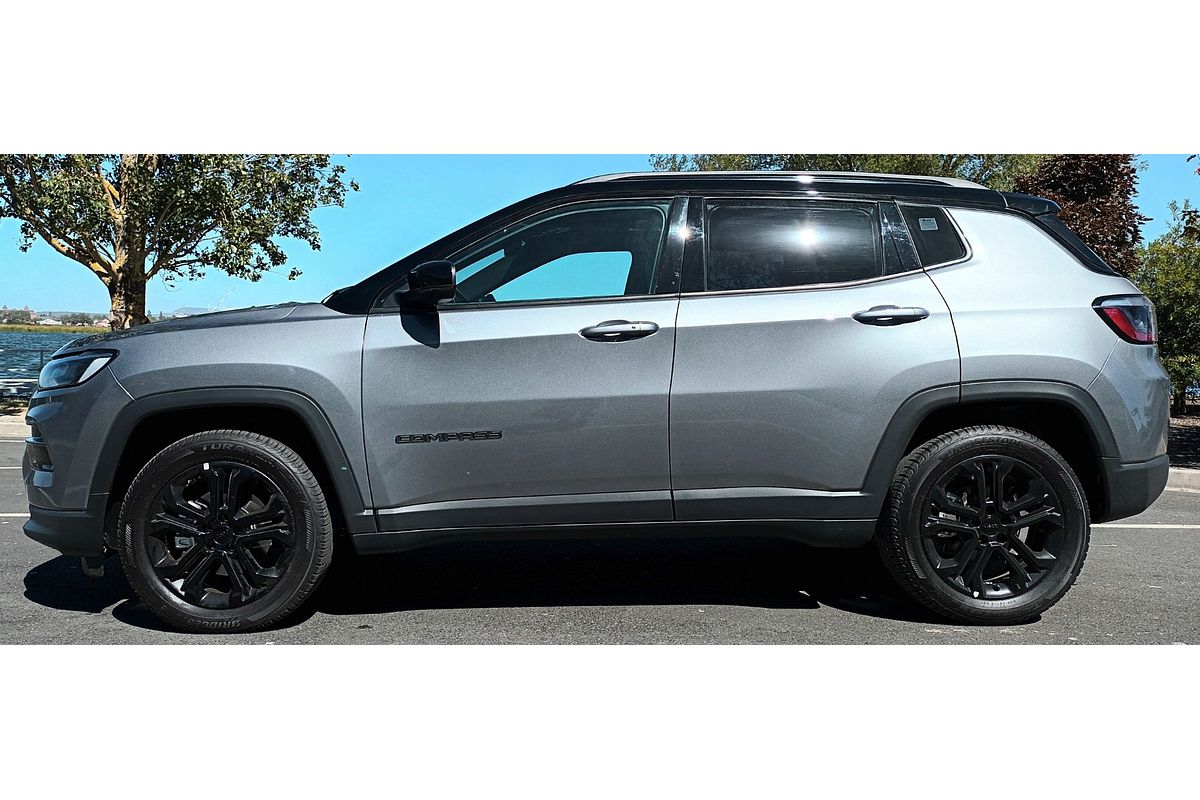 2023 Jeep Compass Night Eagle M6