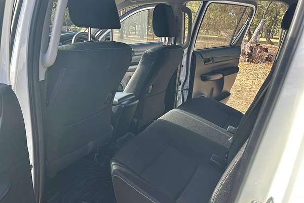 2019 Toyota Hilux SR GUN126R 4X4