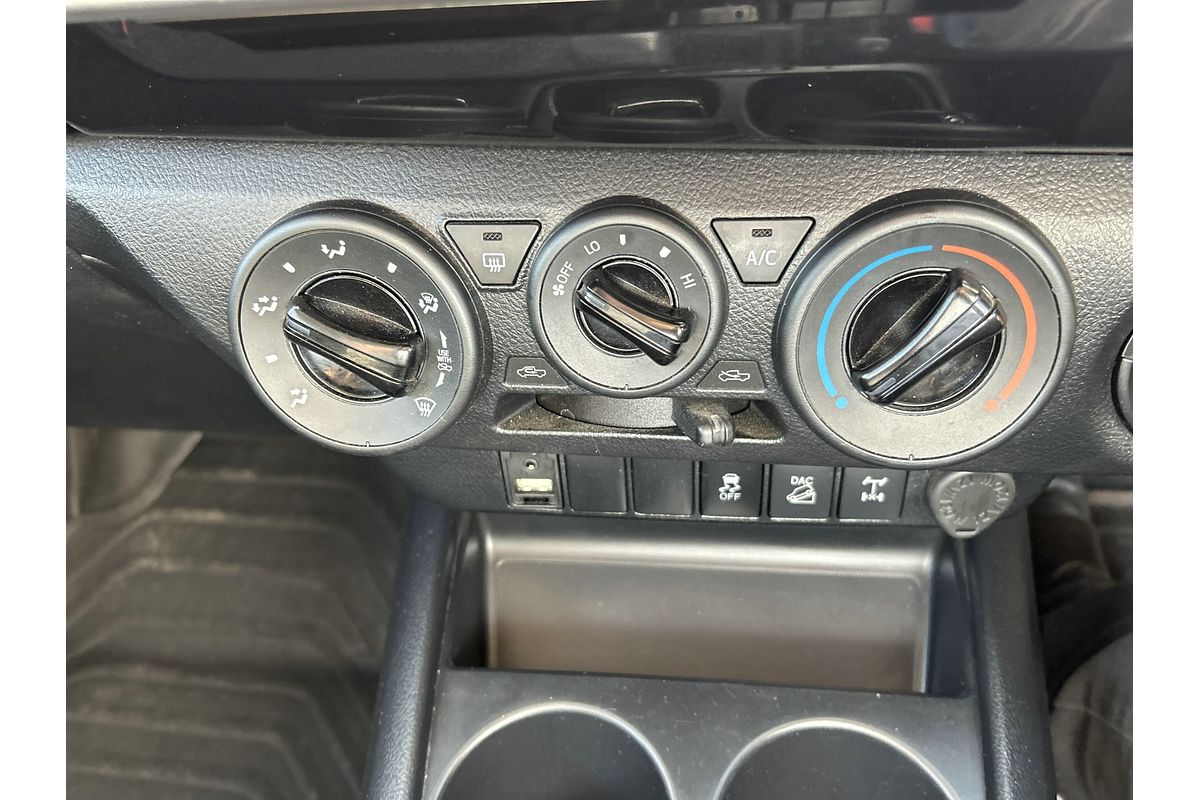 2019 Toyota Hilux SR GUN126R 4X4