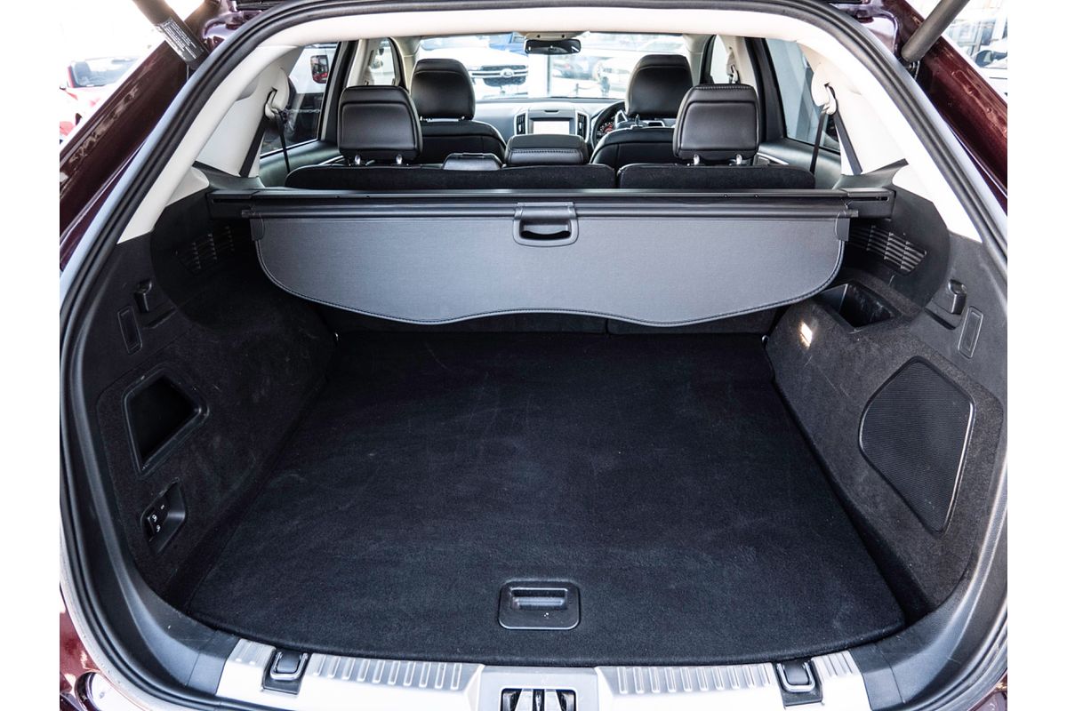 2019 Ford Endura Titanium CA