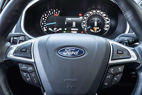 2019 Ford Endura Titanium CA