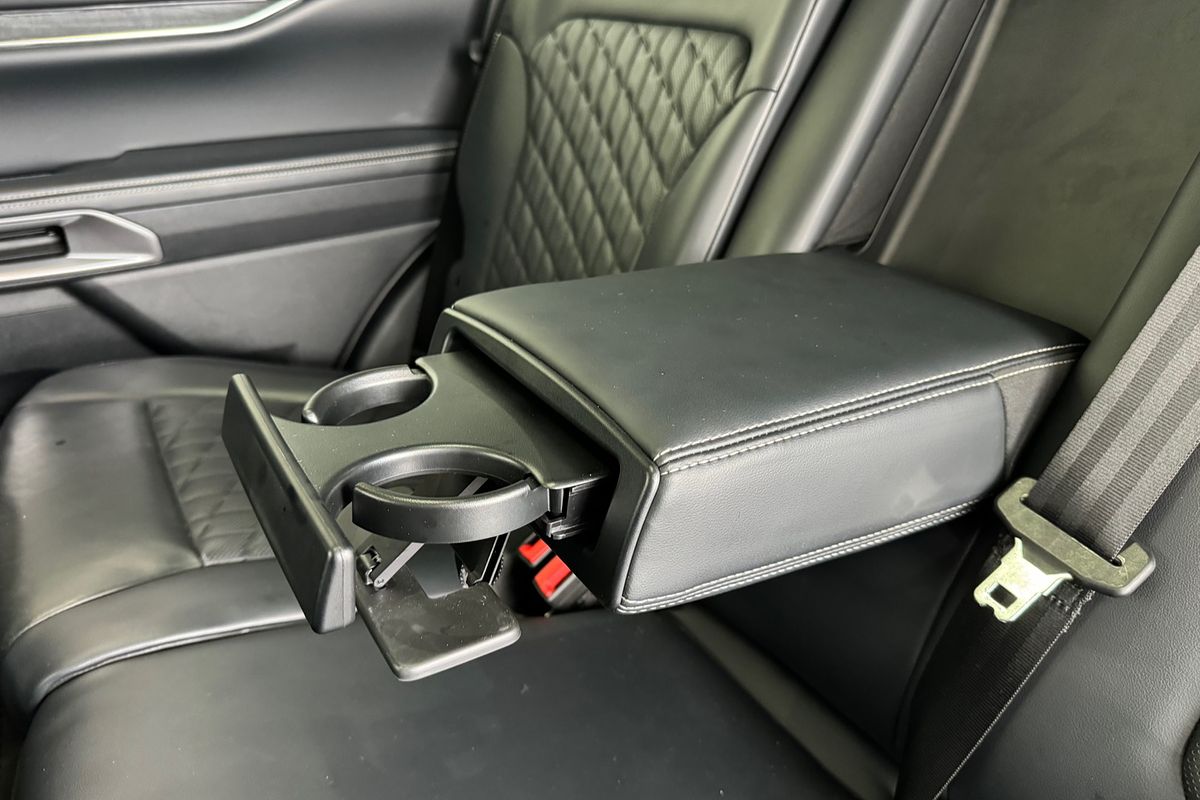 2023 Ford Everest Platinum