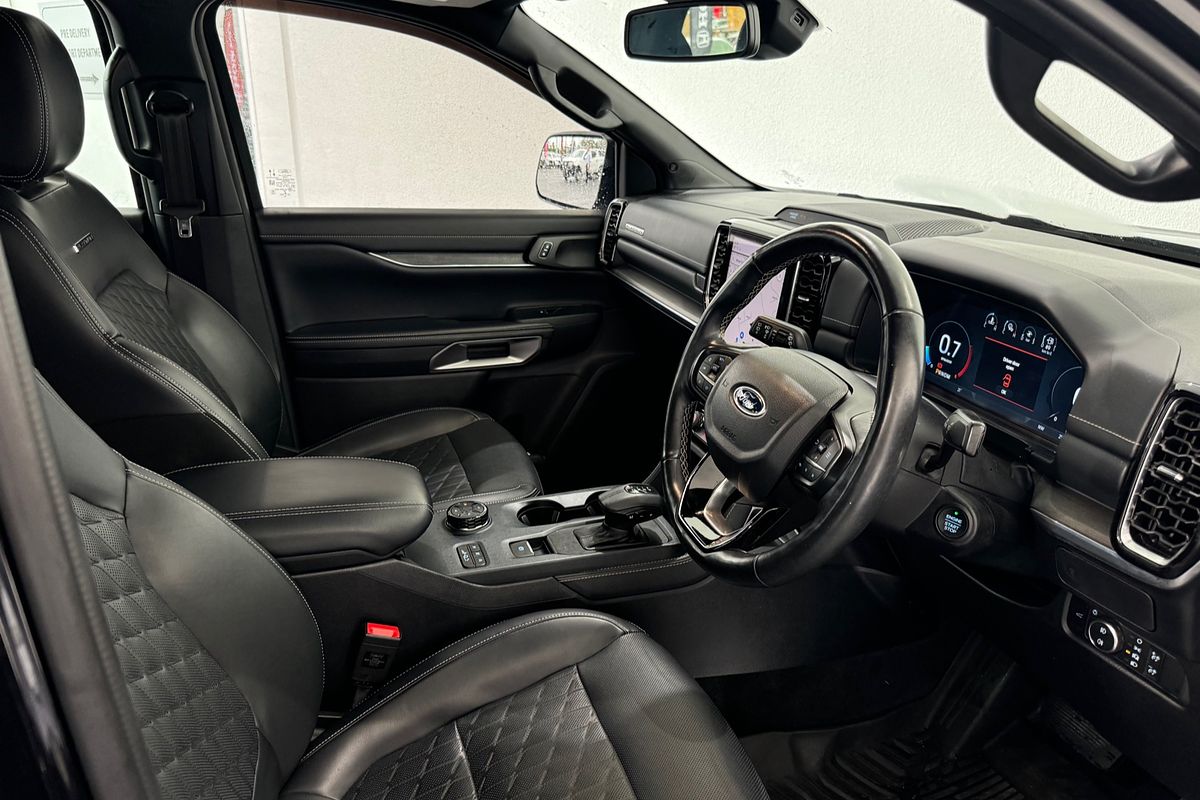 2023 Ford Everest Platinum