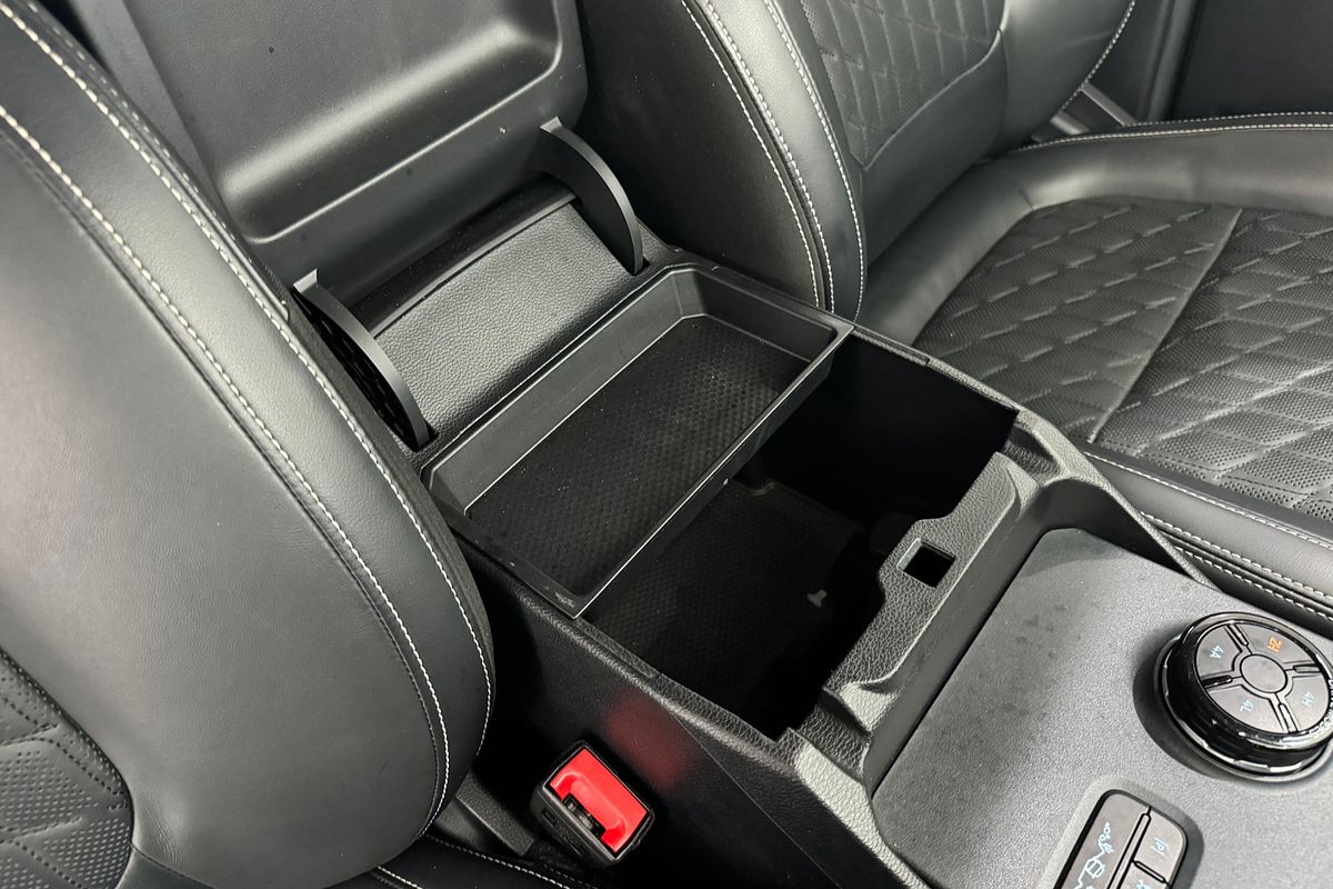 2023 Ford Everest Platinum