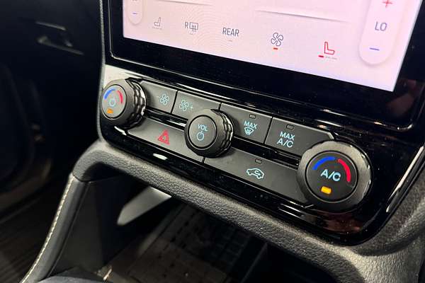 2023 Ford Everest Platinum
