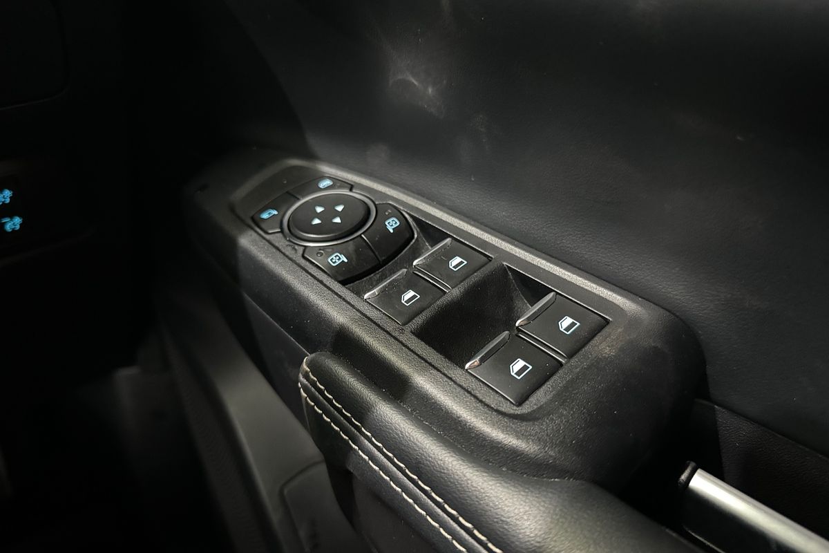 2023 Ford Everest Platinum