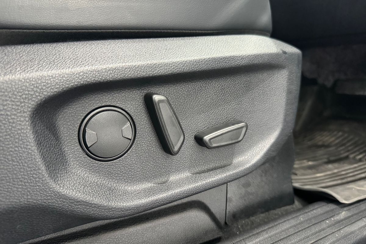 2023 Ford Everest Platinum