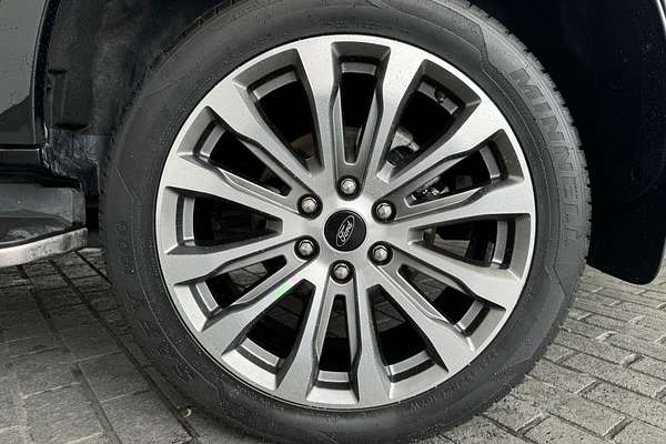 2023 Ford Everest Platinum