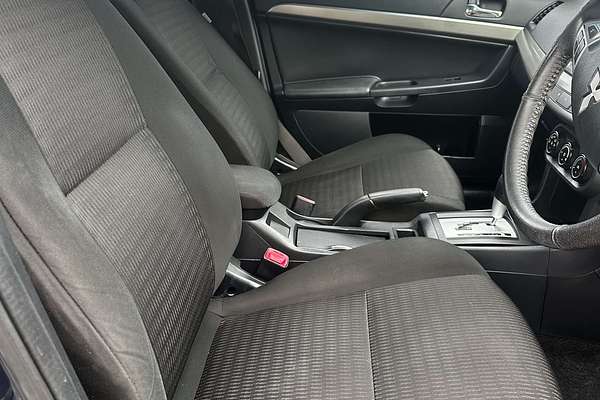 2013 Mitsubishi Lancer ES CJ