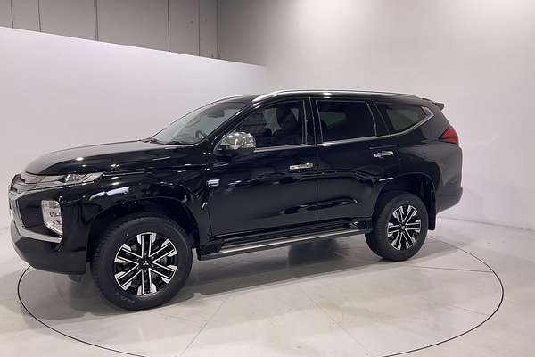 2022 Mitsubishi Pajero Sport Exceed QF